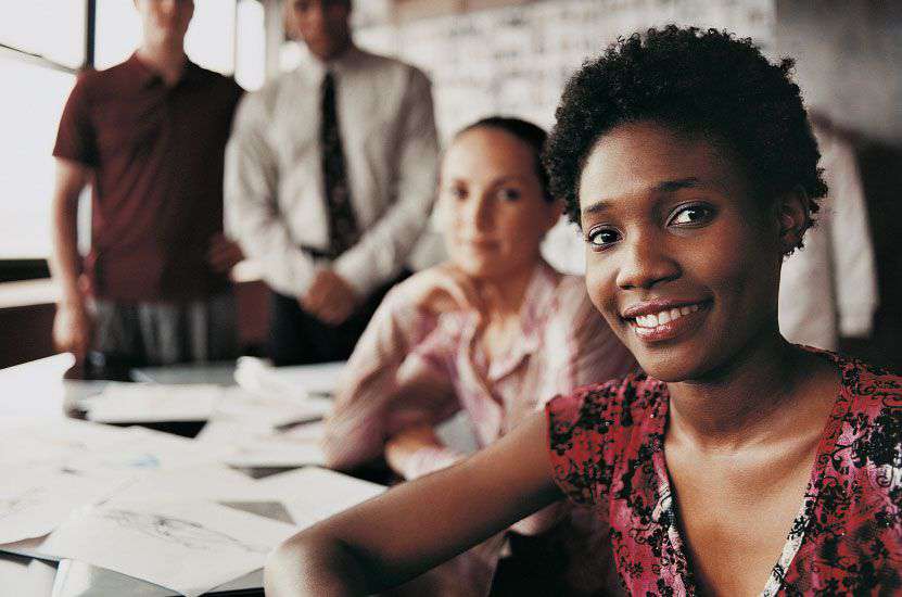 鐘嚴實業有限公司